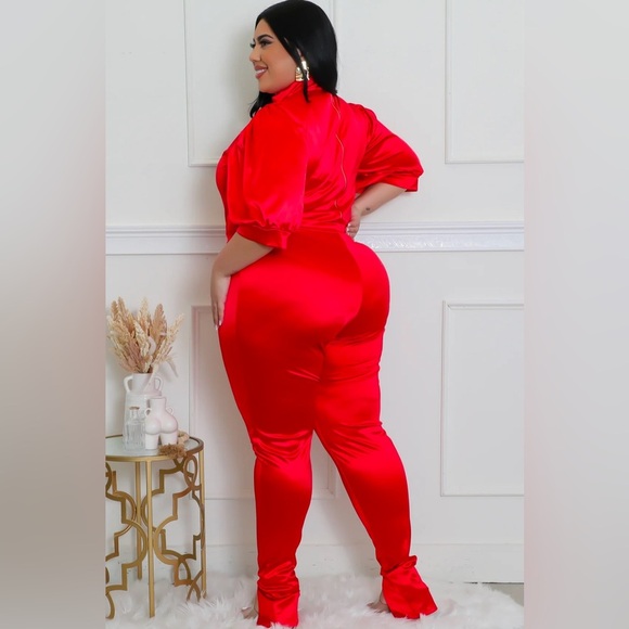 Red Satin Set - Picture 2 of 5